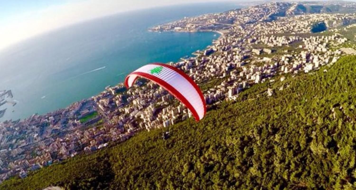 تدابير جزائية بحق المخالفين…الـParaglyding على طاولة الرئيس عون